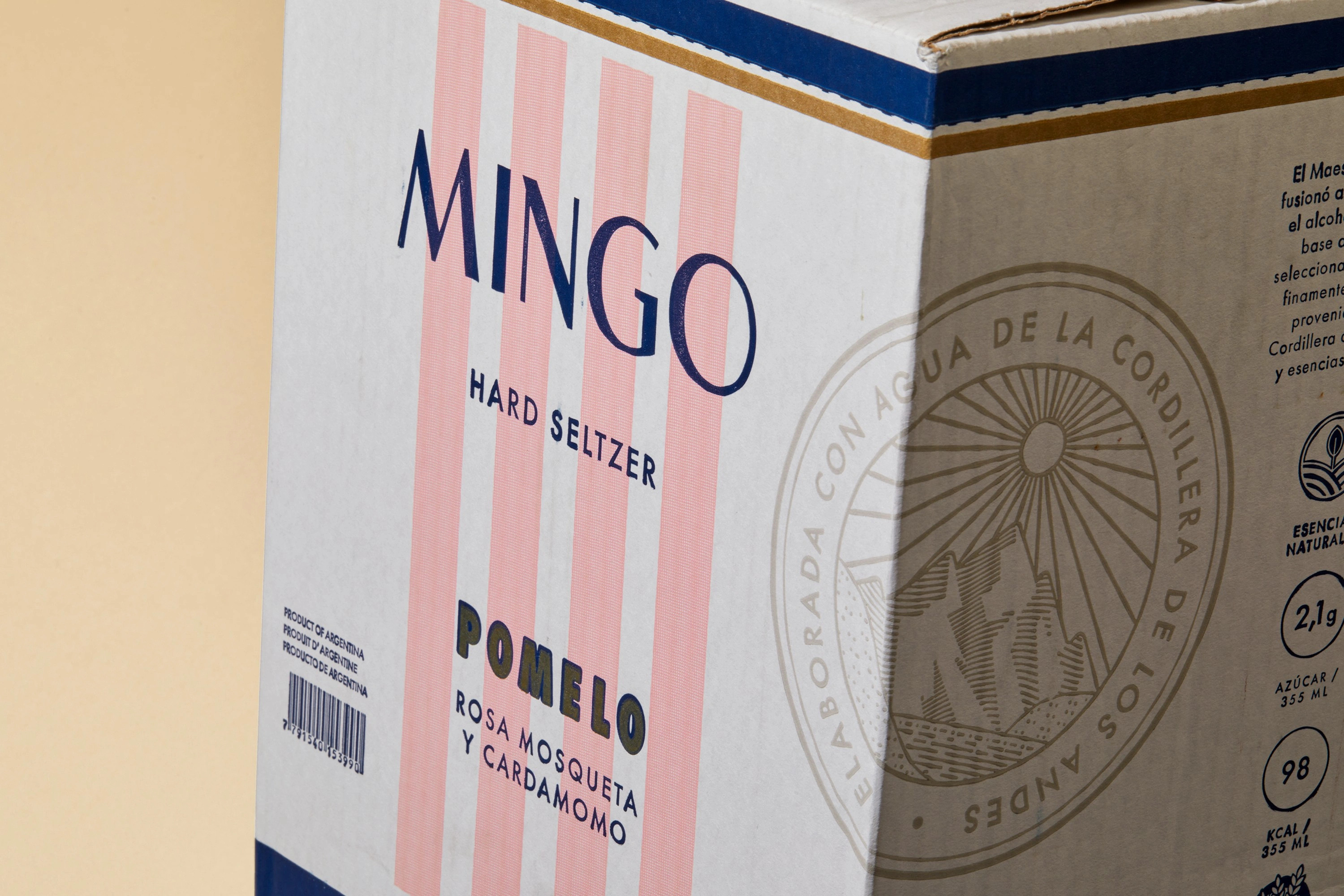 MINGO_Caja_©StudioPatria_2.webp
