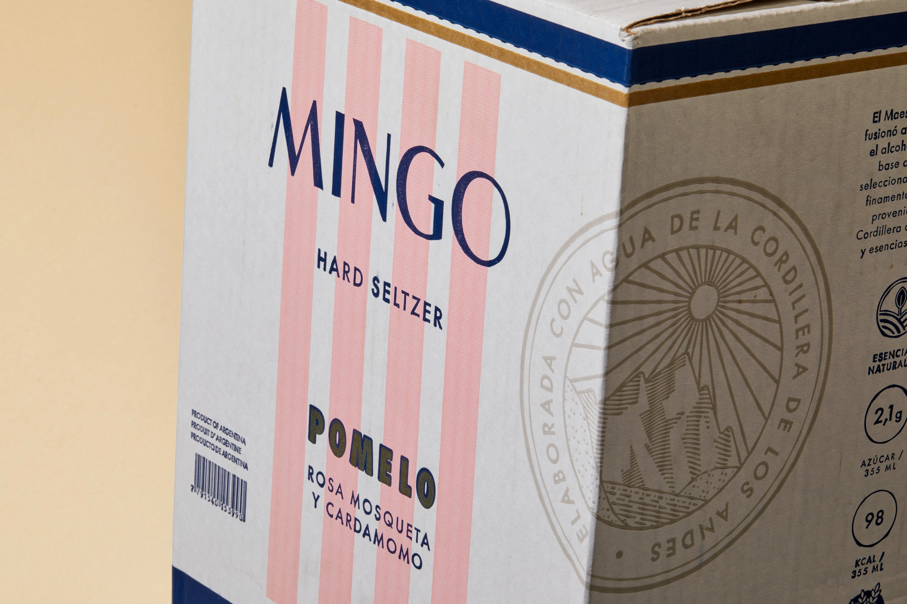 MINGO_Caja_©StudioPatria_2.webp