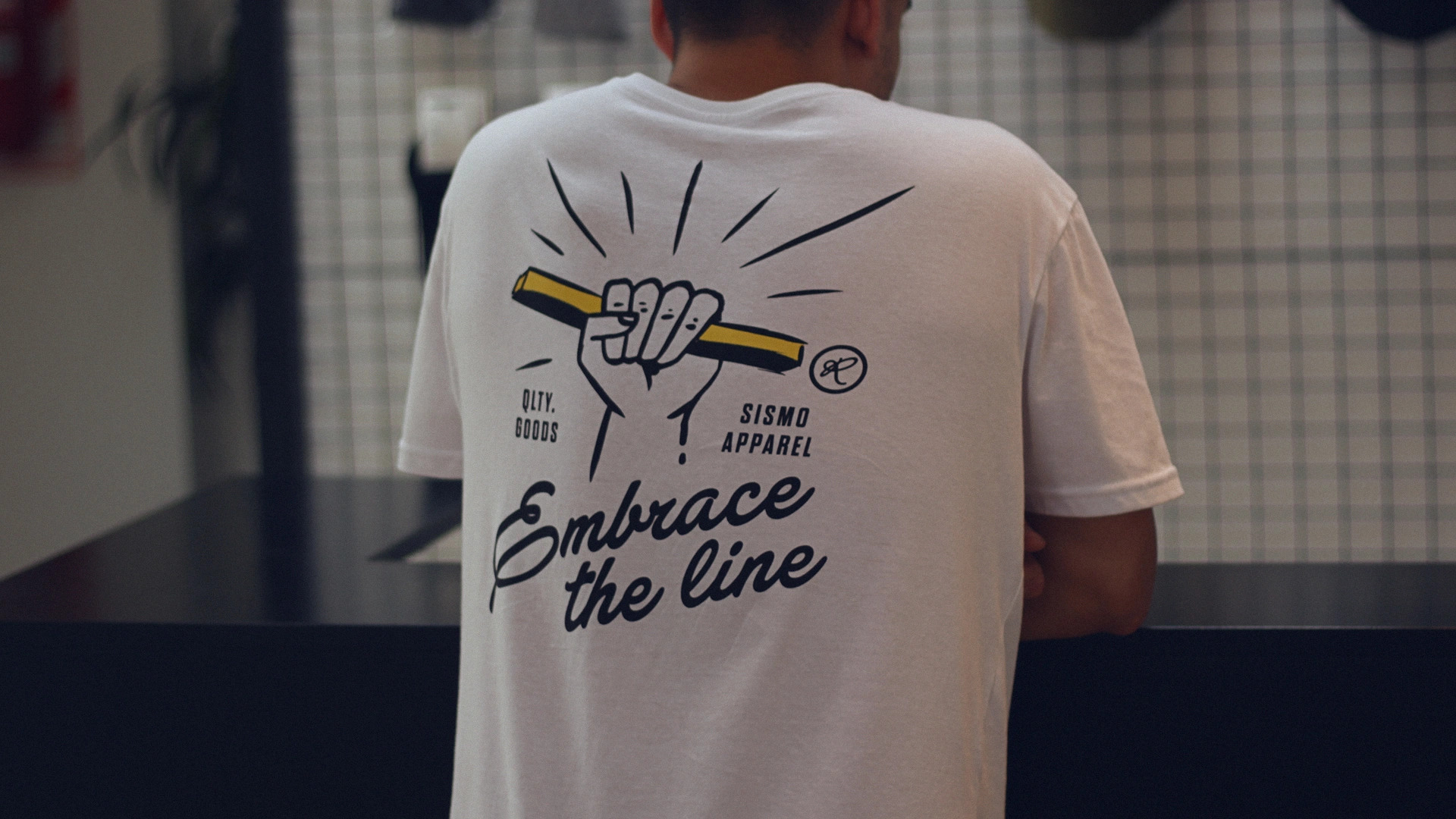 Sismo_Apparel_Shirt2_©StudioPatria.webp